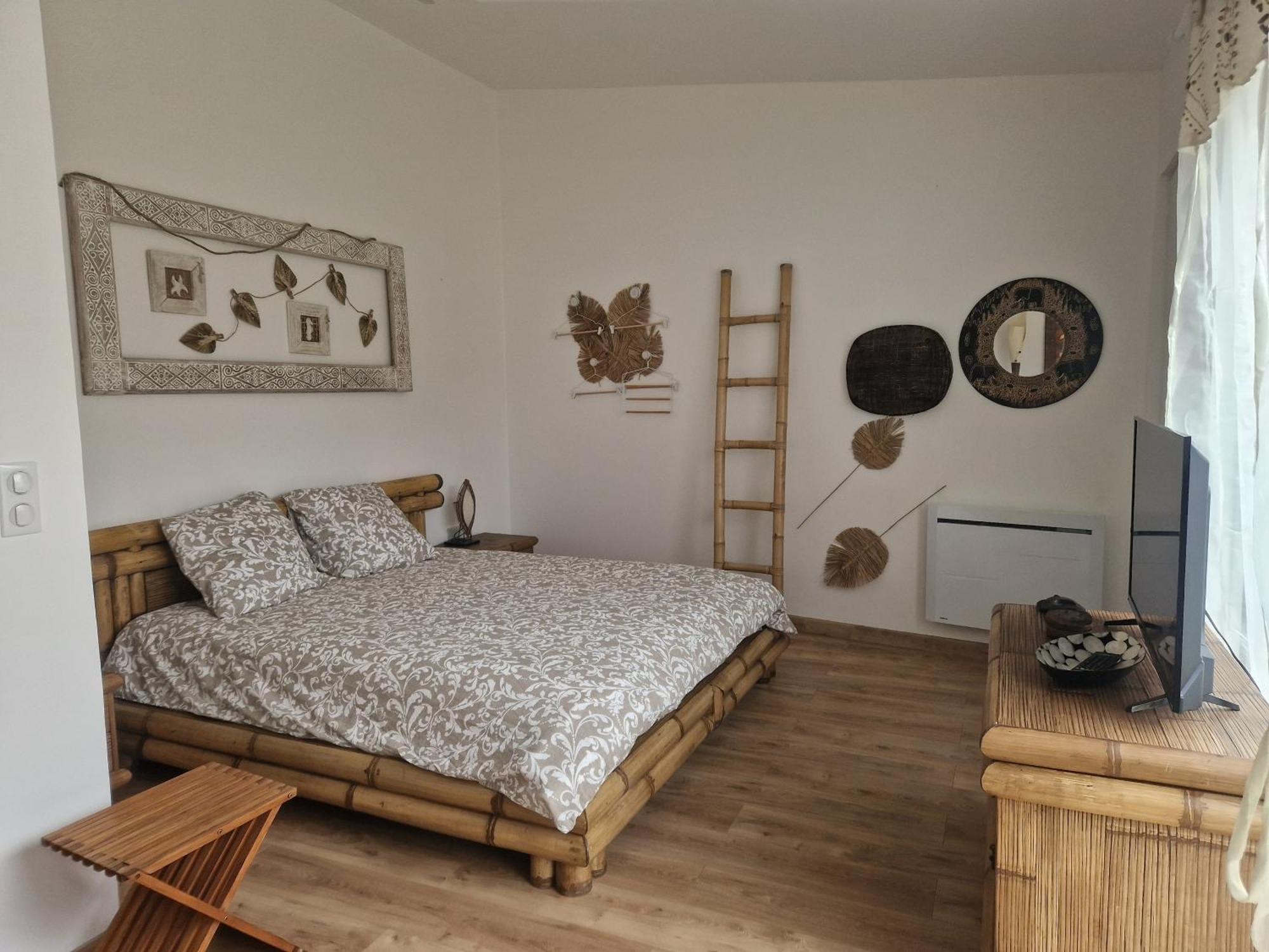 La Serenite Balinaise, Chambre Et Sdb Privee, Jardin , Piscine Et Jacuzzi En Saison, Pres De Chantilly, Parc Asterix Et Cdg Et Paris En 20' Orry-La-Ville Extérieur photo