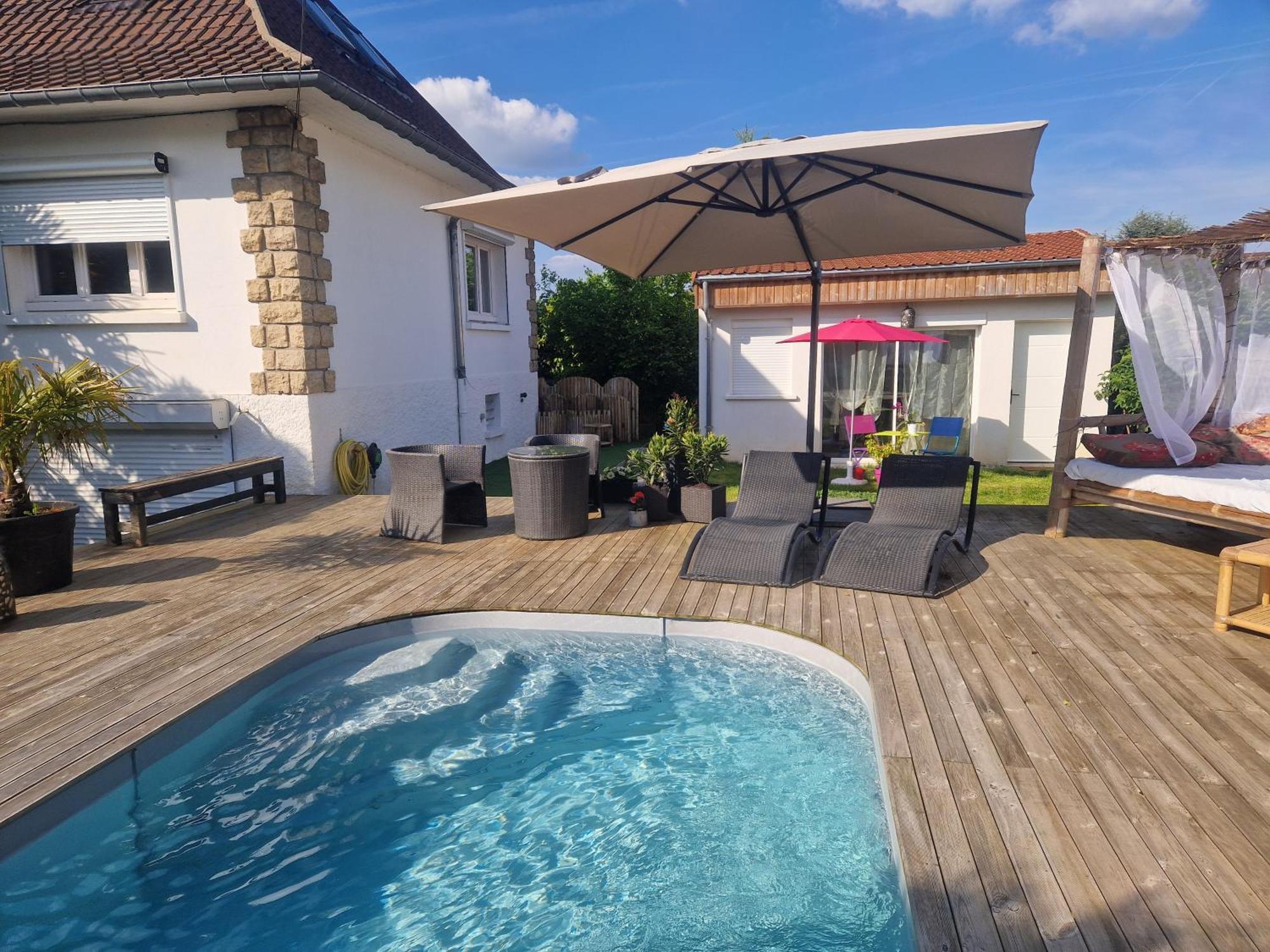 La Serenite Balinaise, Chambre Et Sdb Privee, Jardin , Piscine Et Jacuzzi En Saison, Pres De Chantilly, Parc Asterix Et Cdg Et Paris En 20' Orry-La-Ville Extérieur photo