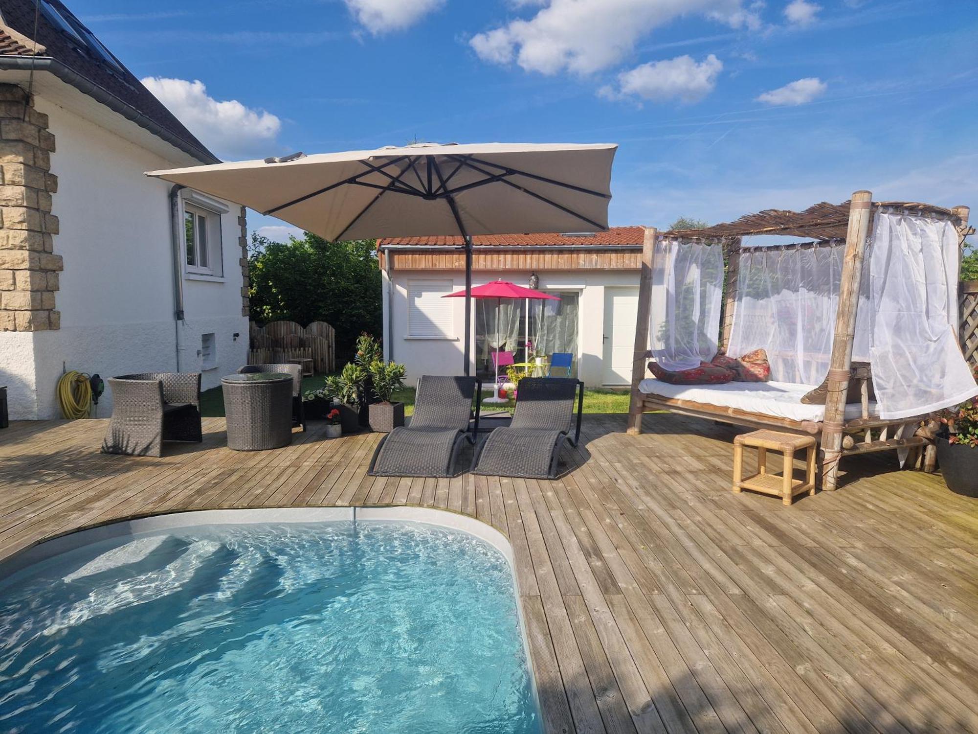 La Serenite Balinaise, Chambre Et Sdb Privee, Jardin , Piscine Et Jacuzzi En Saison, Pres De Chantilly, Parc Asterix Et Cdg Et Paris En 20' Orry-La-Ville Extérieur photo